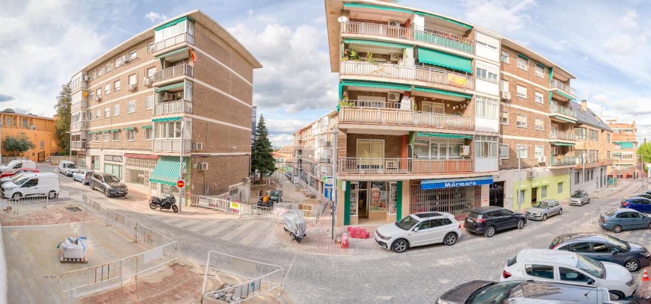 B Casacafe Madrid Pozuelo 2 Bano Fuera De La Habitacion O Compartido ポスエロ・デ・アラルコン エクステリア 写真
