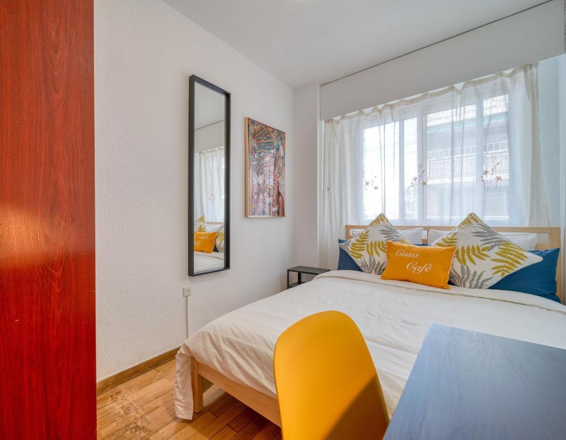 B Casacafe Madrid Pozuelo 2 Bano Fuera De La Habitacion O Compartido ポスエロ・デ・アラルコン エクステリア 写真